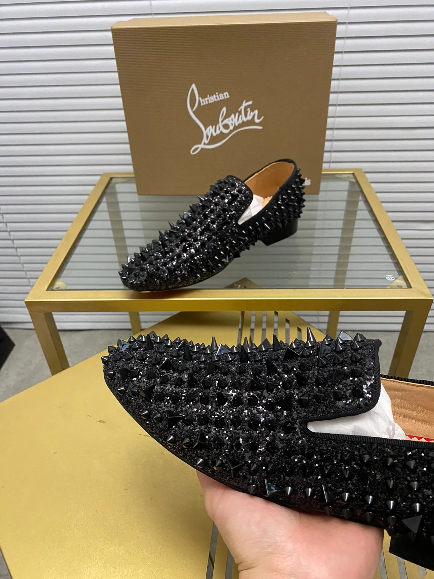 (Customized model) Ex-factory price is 540. christian louboutin (CL red sole shoes) counter series, casual sneakers for couples 📢 📢 📢 Exclusive hot style release 🎈🎈💪 Movable latex feet 👻 Finished outsole line [Proud] 😝Female 35-40# Male 38#-46, global supply😝 [Top version]: Original imported genuine leather upper, top original leather lining, original molded TPU outsole, original 1:1 detail processing, original shoe last,